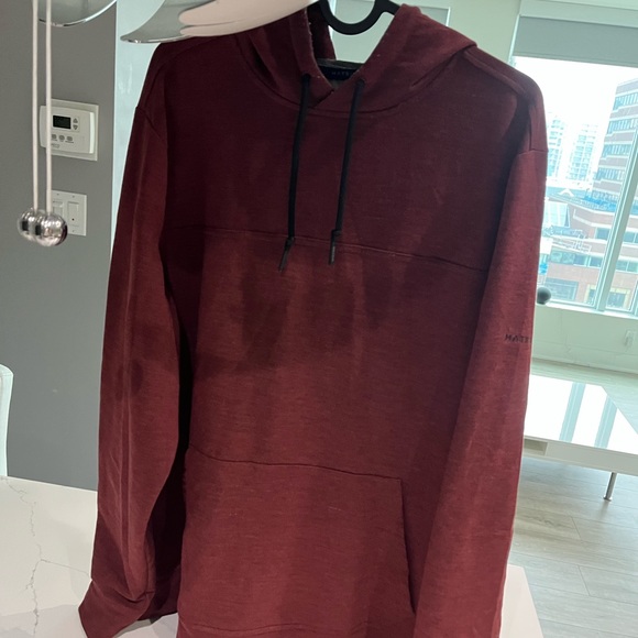 🔴 Stay Cozy and Stylish in a Red Sweater! 🔴 - Picture 5 of 8